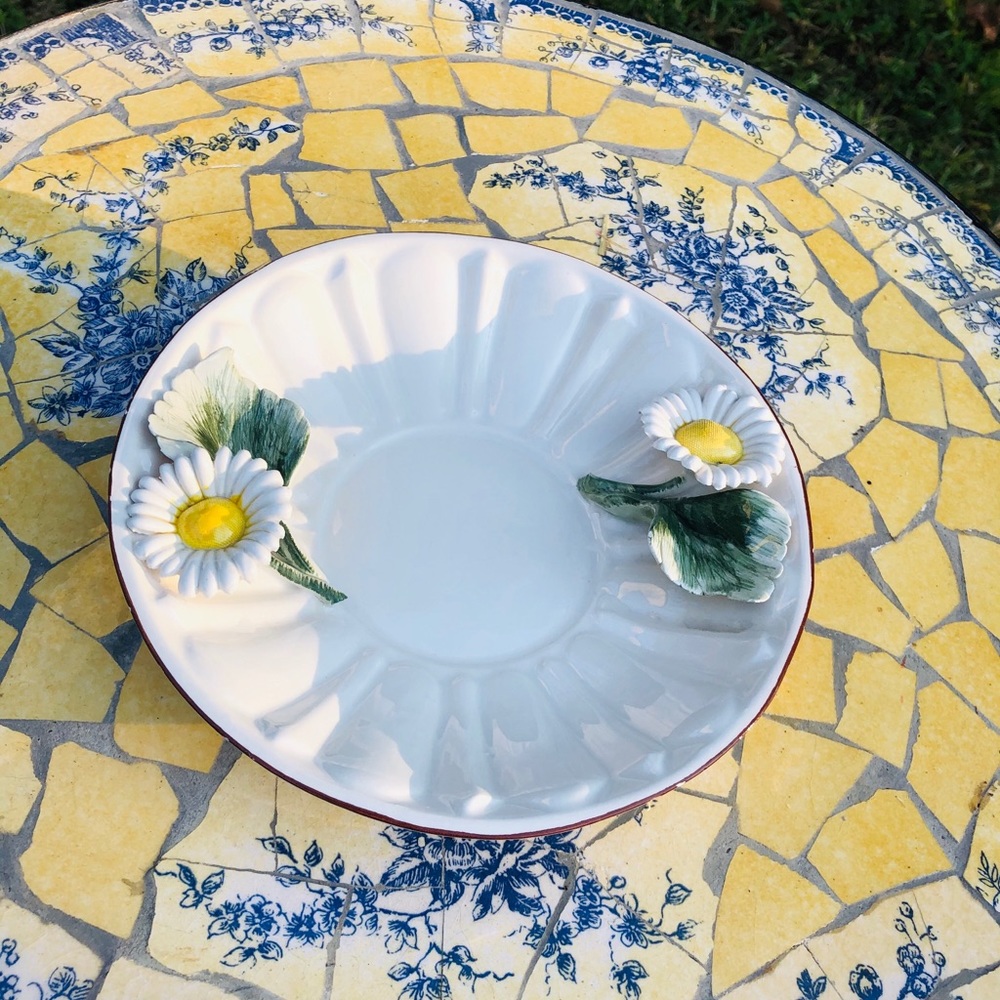 *SOLD* Handmade Ceramic Daisy Trinket Dish